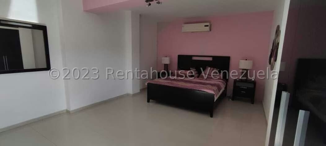 Apartamento (Duplex) en Venta en La Tahona, Distrito Metropolitano - 12