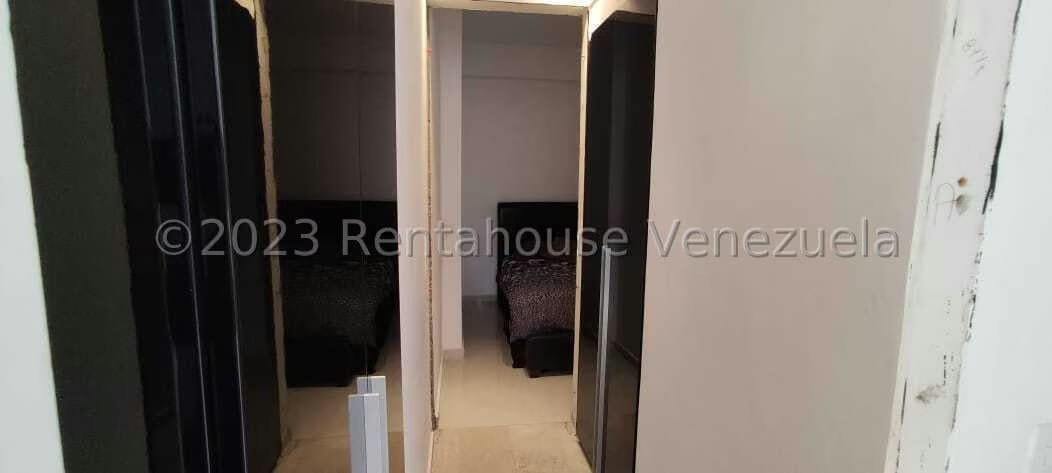 Apartamento (Duplex) en Venta en La Tahona, Distrito Metropolitano - 18