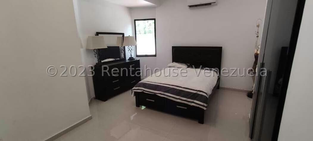 Apartamento (Duplex) en Venta en La Tahona, Distrito Metropolitano - 21
