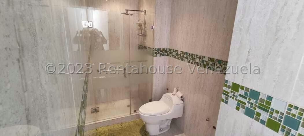 Apartamento (Duplex) en Venta en La Tahona, Distrito Metropolitano - 23