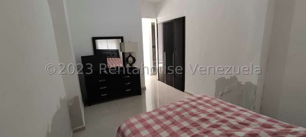 Apartamento (Duplex) en Venta en La Tahona, Distrito Metropolitano - 28