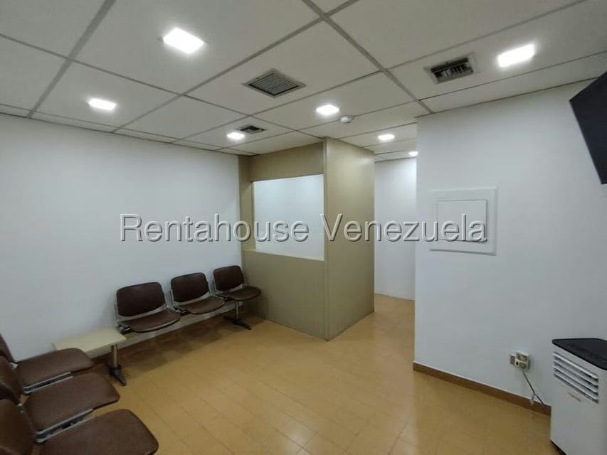 Comercial (Consultorio Medico) en Alquiler en San Bernardino, Distrito Metropolitano - 2