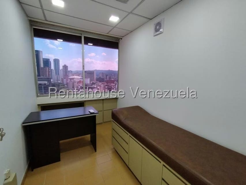 Comercial (Consultorio Medico) en Alquiler en San Bernardino, Distrito Metropolitano - 12