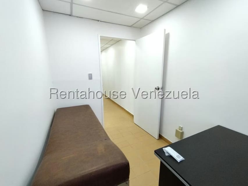 Comercial (Consultorio Medico) en Alquiler en San Bernardino, Distrito Metropolitano - 13
