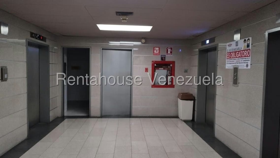 Comercial (Consultorio Medico) en Alquiler en San Bernardino, Distrito Metropolitano - 14