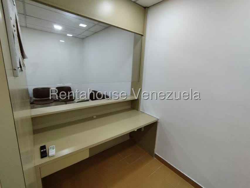 Comercial (Consultorio Medico) en Alquiler en San Bernardino, Distrito Metropolitano - 5