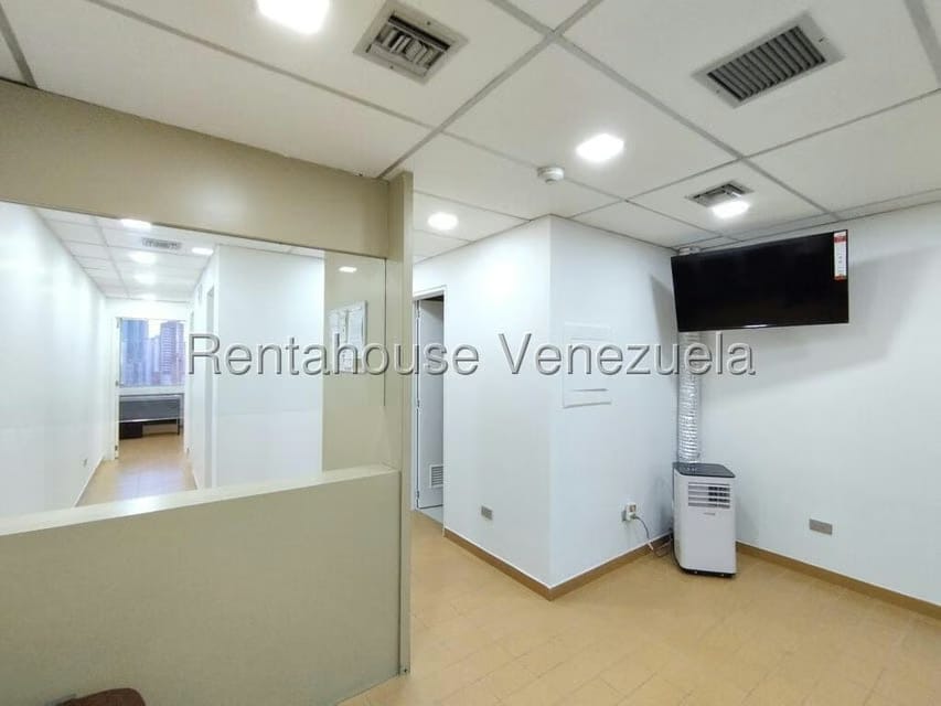 Comercial (Consultorio Medico) en Alquiler en San Bernardino, Distrito Metropolitano - 6