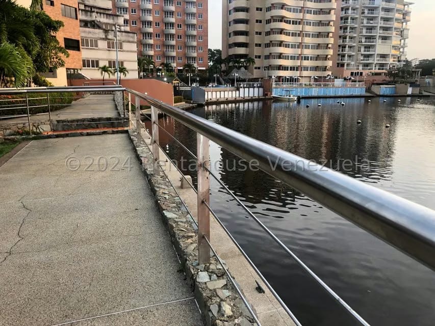 Apartamento (1 Nivel) en Venta en Puerto Encantado, Miranda - 17