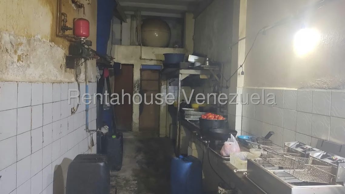Comercial (Local Comercial) en Venta en La Pastora, Distrito Metropolitano - 31