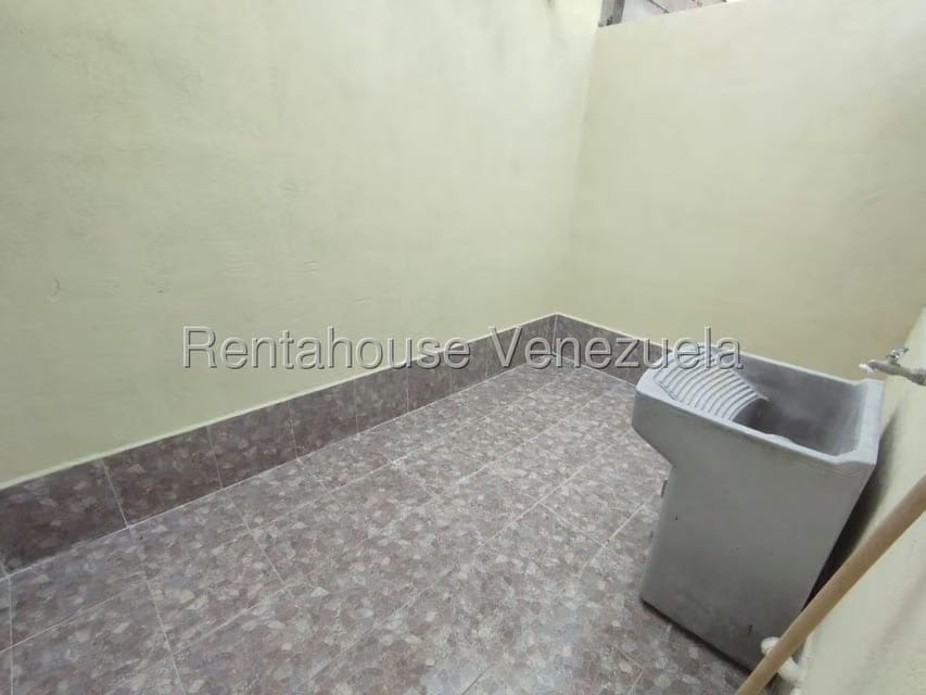 Comercial (Oficina) en Alquiler en Fundalara, Lara - 16