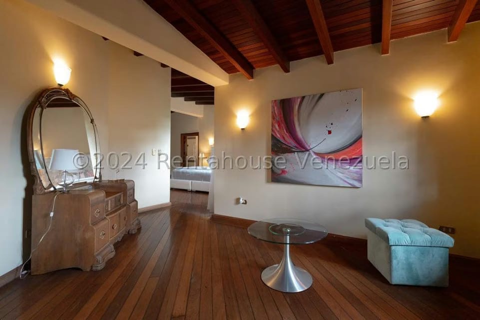 Casa (Multipes Niveles) en Venta en Prados del Este, Distrito Metropolitano - 27