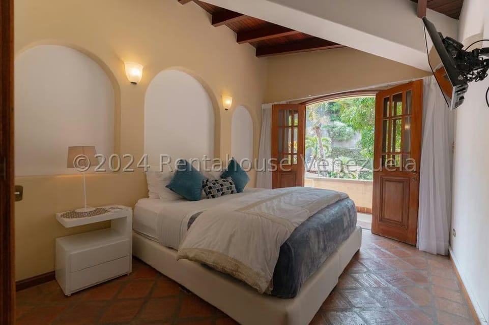 Casa (Multipes Niveles) en Venta en Prados del Este, Distrito Metropolitano - 33