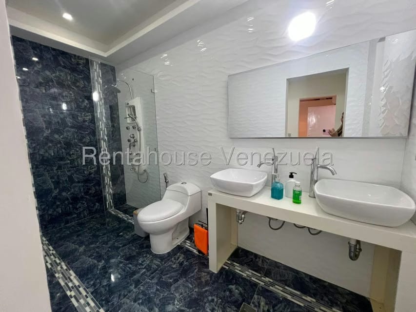 Casa (Duplex) en Venta en Villas de Alcala, Carabobo - 34