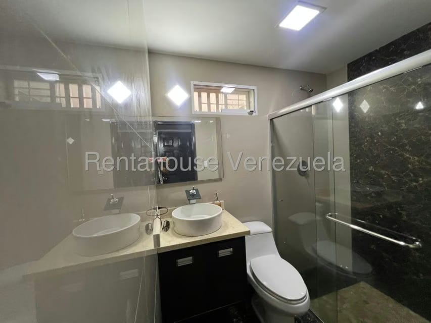 Casa (Duplex) en Venta en Villas de Alcala, Carabobo - 38