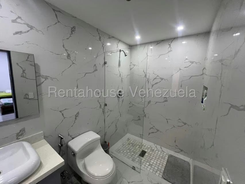 Casa (Duplex) en Venta en Villas de Alcala, Carabobo - 40