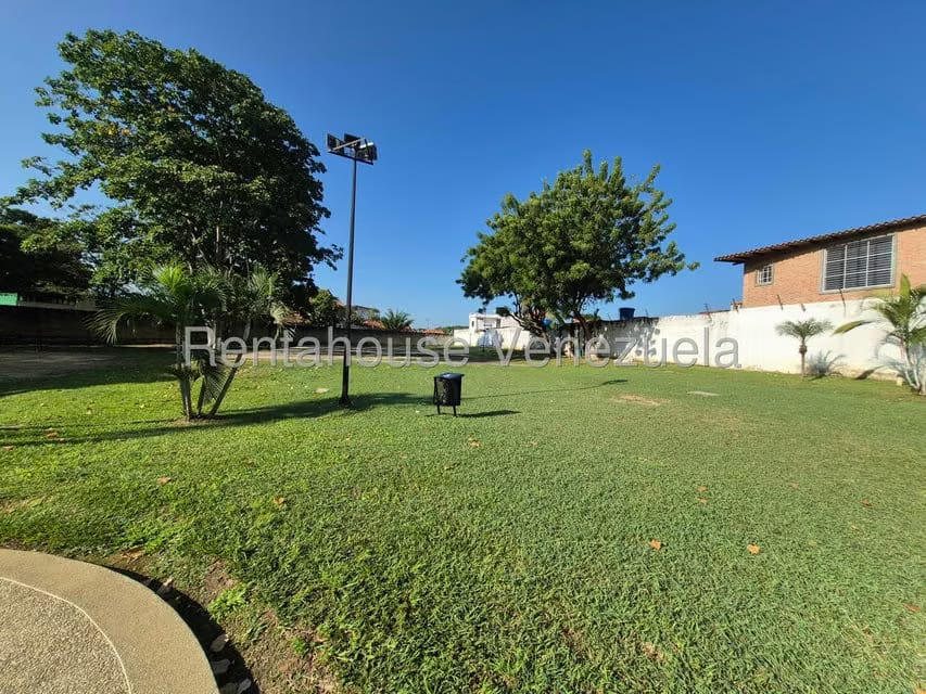 Casa (Duplex) en Venta en Villas de Alcala, Carabobo - 47
