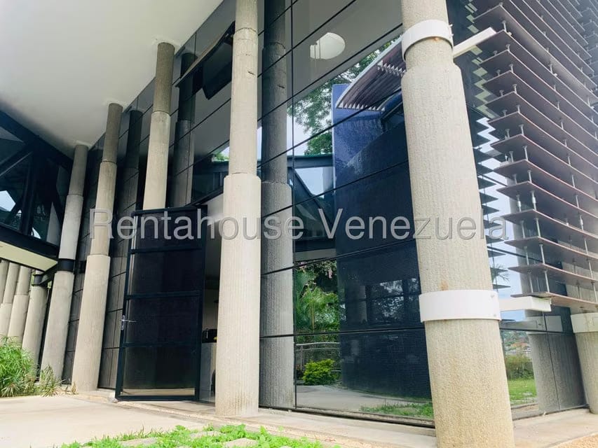 Casa (Multipes Niveles) en Venta en Los Campitos, Distrito Metropolitano - 2