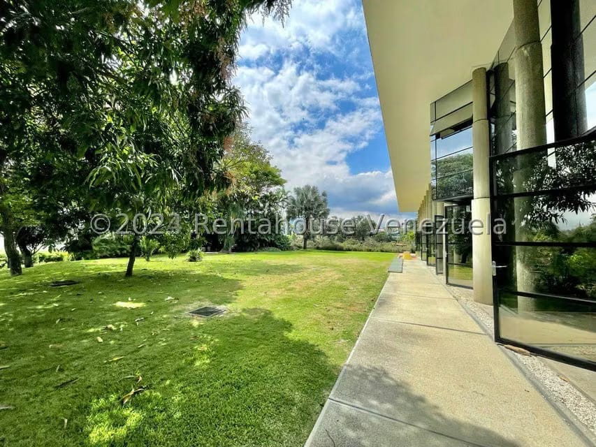 Casa (Multipes Niveles) en Venta en Los Campitos, Distrito Metropolitano - 3