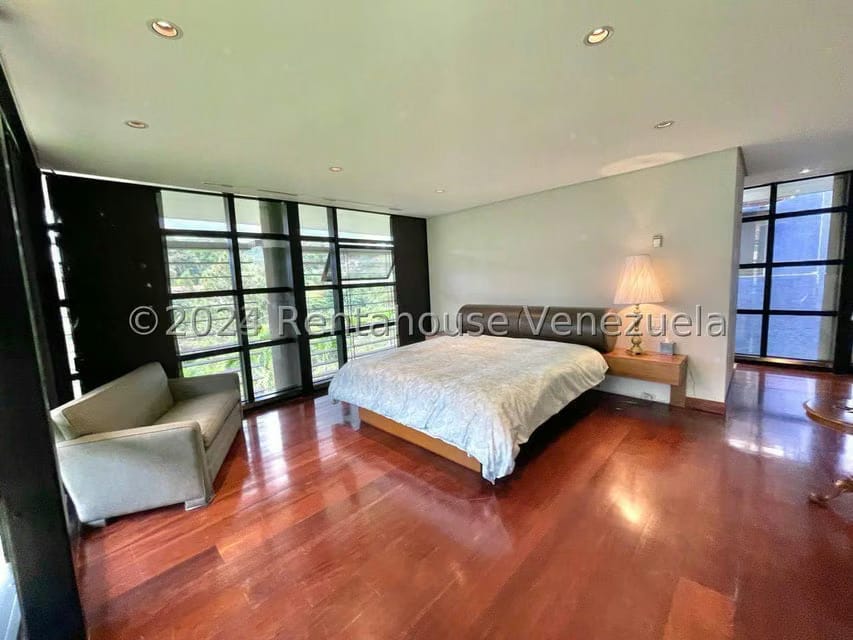 Casa (Multipes Niveles) en Venta en Los Campitos, Distrito Metropolitano - 24