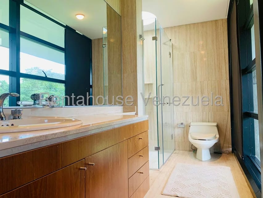 Casa (Multipes Niveles) en Venta en Los Campitos, Distrito Metropolitano - 28