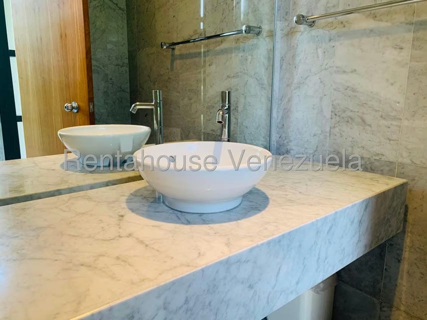 Casa (Multipes Niveles) en Venta en Los Campitos, Distrito Metropolitano - 51