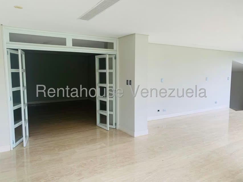 Casa (Multipes Niveles) en Venta en Los Campitos, Distrito Metropolitano - 60