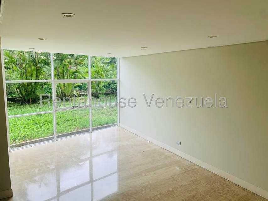 Casa (Multipes Niveles) en Venta en Los Campitos, Distrito Metropolitano - 70