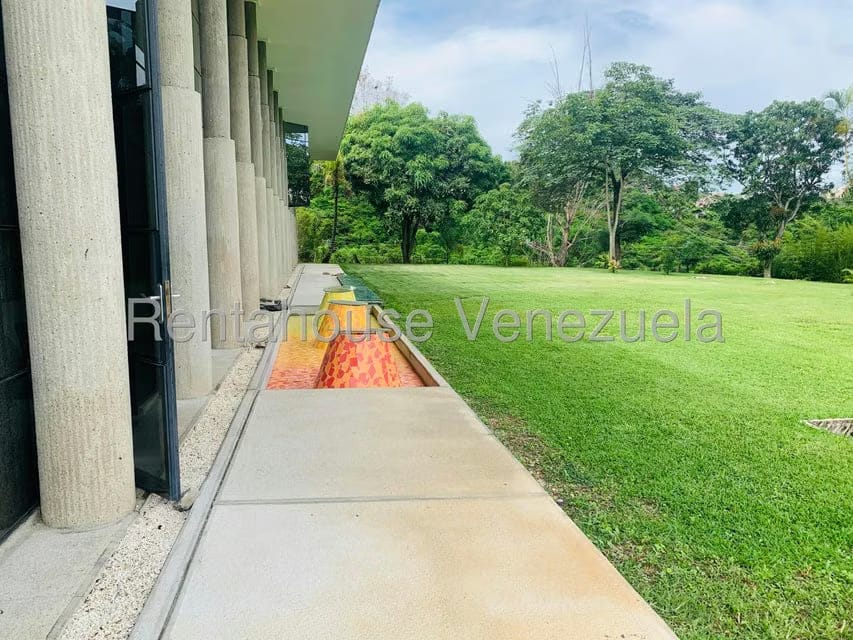 Casa (Multipes Niveles) en Venta en Los Campitos, Distrito Metropolitano - 77