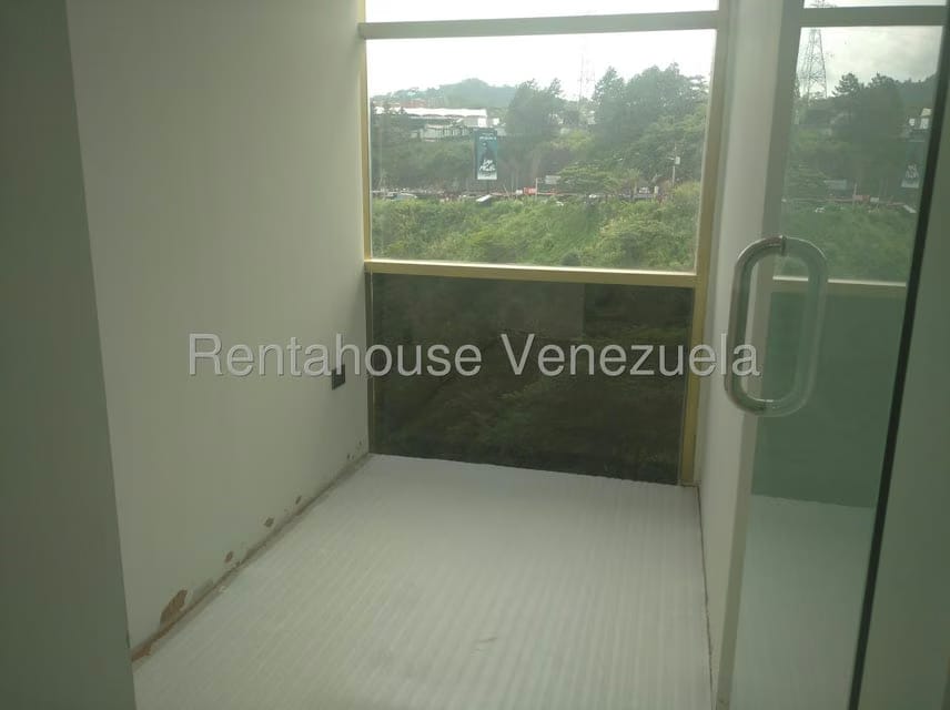 Comercial (Local Comercial) en Venta en Macaracuay, Distrito Metropolitano - 5