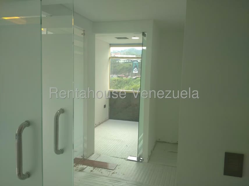 Comercial (Local Comercial) en Venta en Macaracuay, Distrito Metropolitano - 8