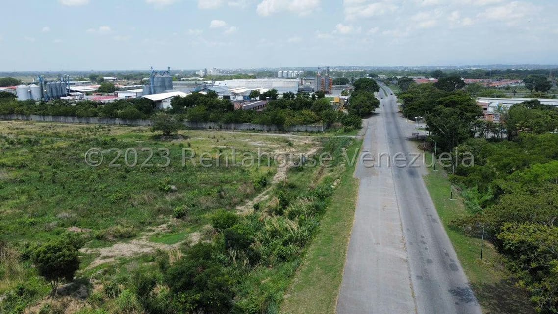 Terreno (Industrial) en Venta en Miraflores, Portuguesa - 2