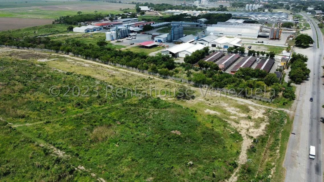 Terreno (Industrial) en Venta en Miraflores, Portuguesa - 12