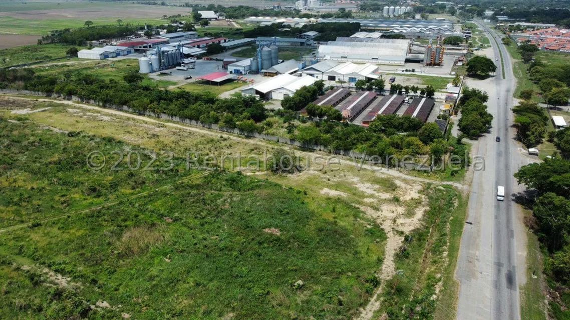Terreno (Industrial) en Venta en Miraflores, Portuguesa - 13