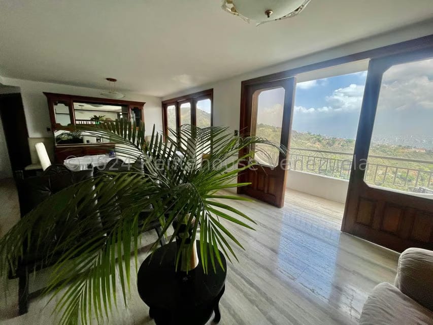 Casa (Multipes Niveles) en Venta en Los Naranjos del Cafetal, Distrito Metropolitano - 18