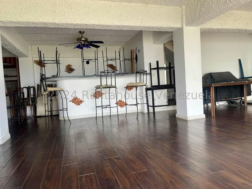 Casa (Multipes Niveles) en Venta en Los Naranjos del Cafetal, Distrito Metropolitano - 26