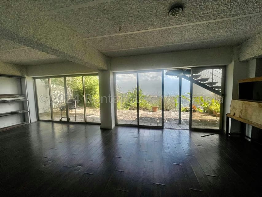 Casa (Multipes Niveles) en Venta en Los Naranjos del Cafetal, Distrito Metropolitano - 27