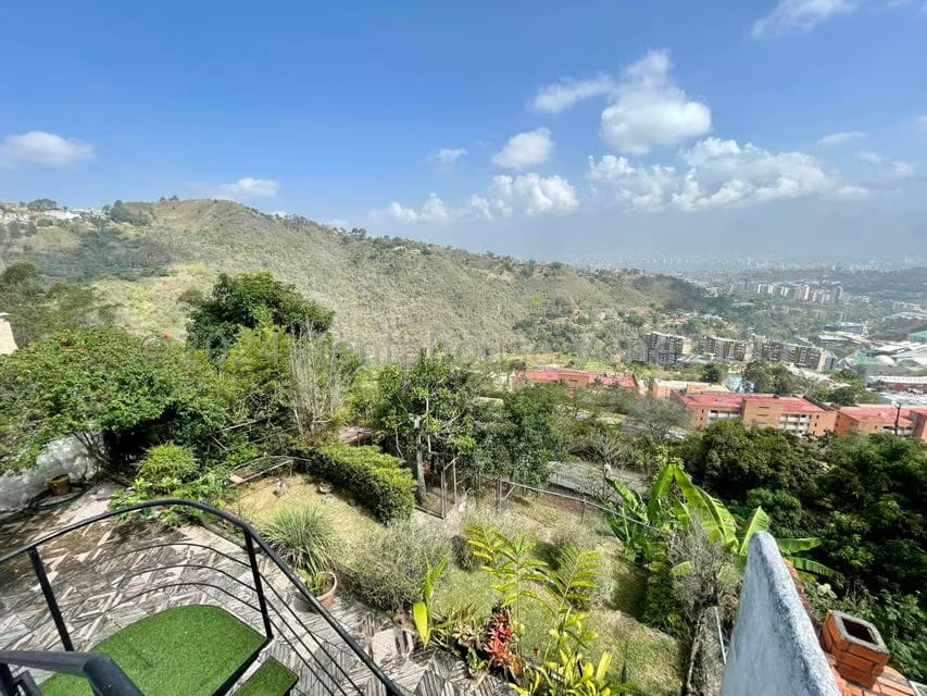 Casa (Multipes Niveles) en Venta en Los Naranjos del Cafetal, Distrito Metropolitano - 45
