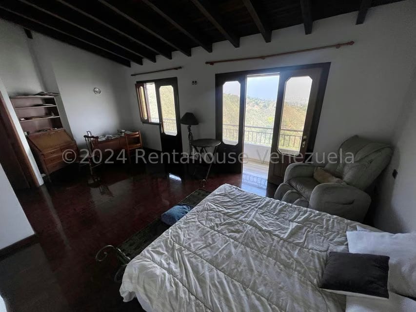 Casa (Multipes Niveles) en Venta en Los Naranjos del Cafetal, Distrito Metropolitano - 48