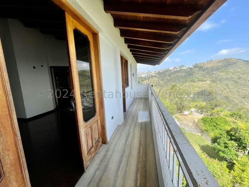 Casa (Multipes Niveles) en Venta en Los Naranjos del Cafetal, Distrito Metropolitano - 54