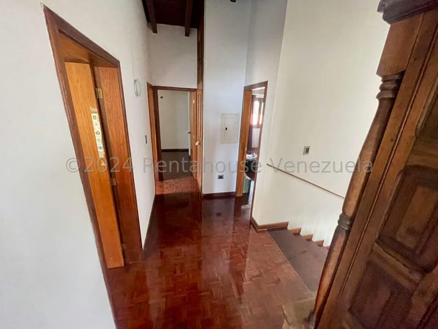 Casa (Multipes Niveles) en Venta en Los Naranjos del Cafetal, Distrito Metropolitano - 59
