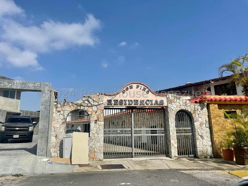 Casa (Multipes Niveles) en Venta en Los Naranjos del Cafetal, Distrito Metropolitano - 89
