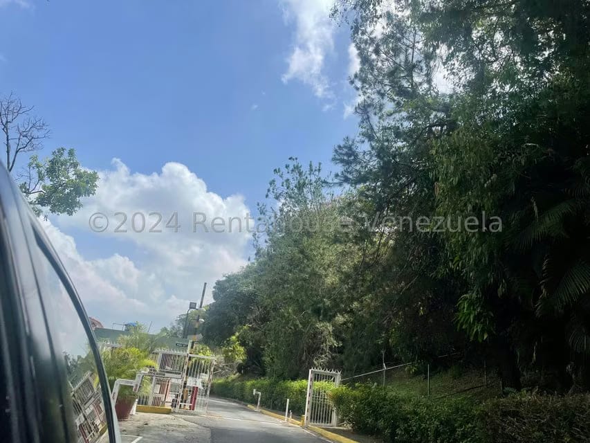 Casa (Multipes Niveles) en Venta en Los Naranjos del Cafetal, Distrito Metropolitano - 92