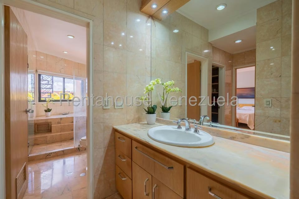 Apartamento (Penthouse) en Venta en Campo Alegre, Distrito Metropolitano - 46