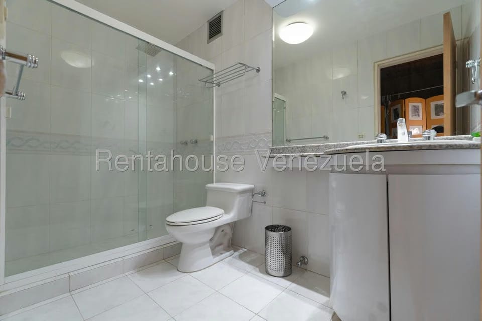 Apartamento (Penthouse) en Venta en Campo Alegre, Distrito Metropolitano - 61