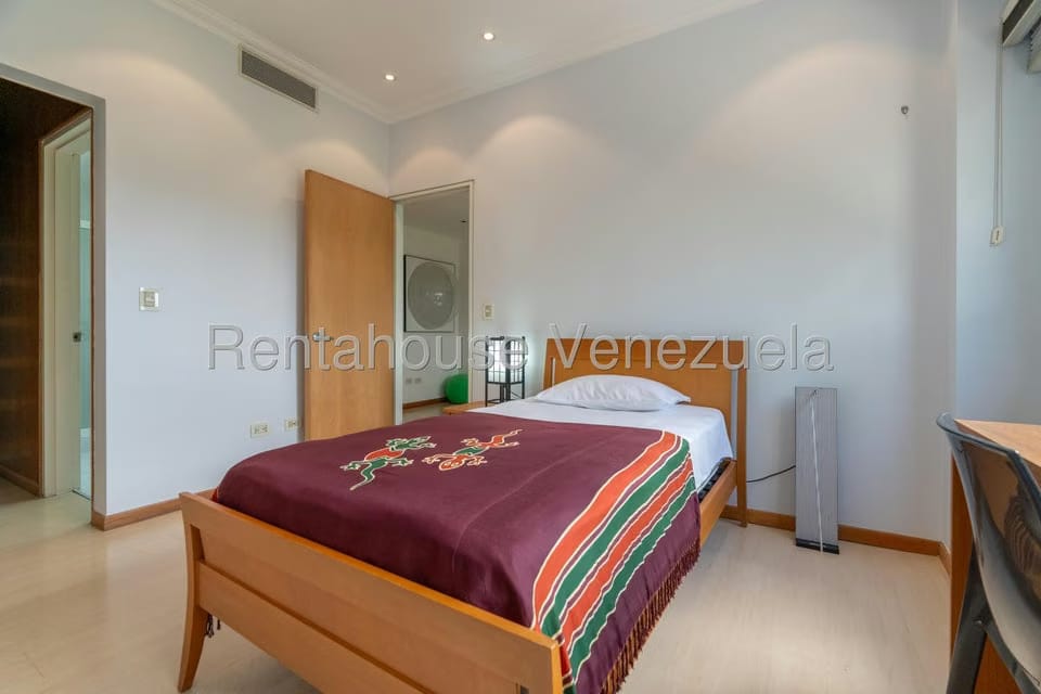 Apartamento (Penthouse) en Venta en Campo Alegre, Distrito Metropolitano - 63