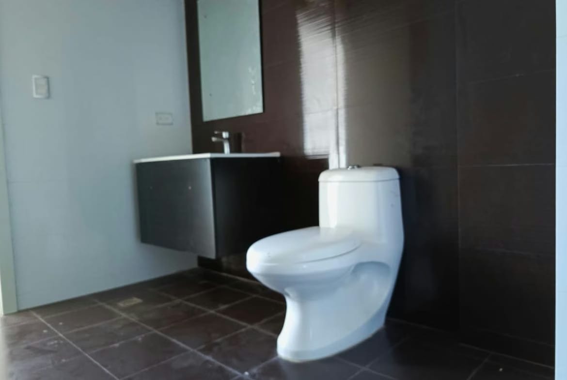 Apartamento de 85 mts en Urb. Dumar - 3