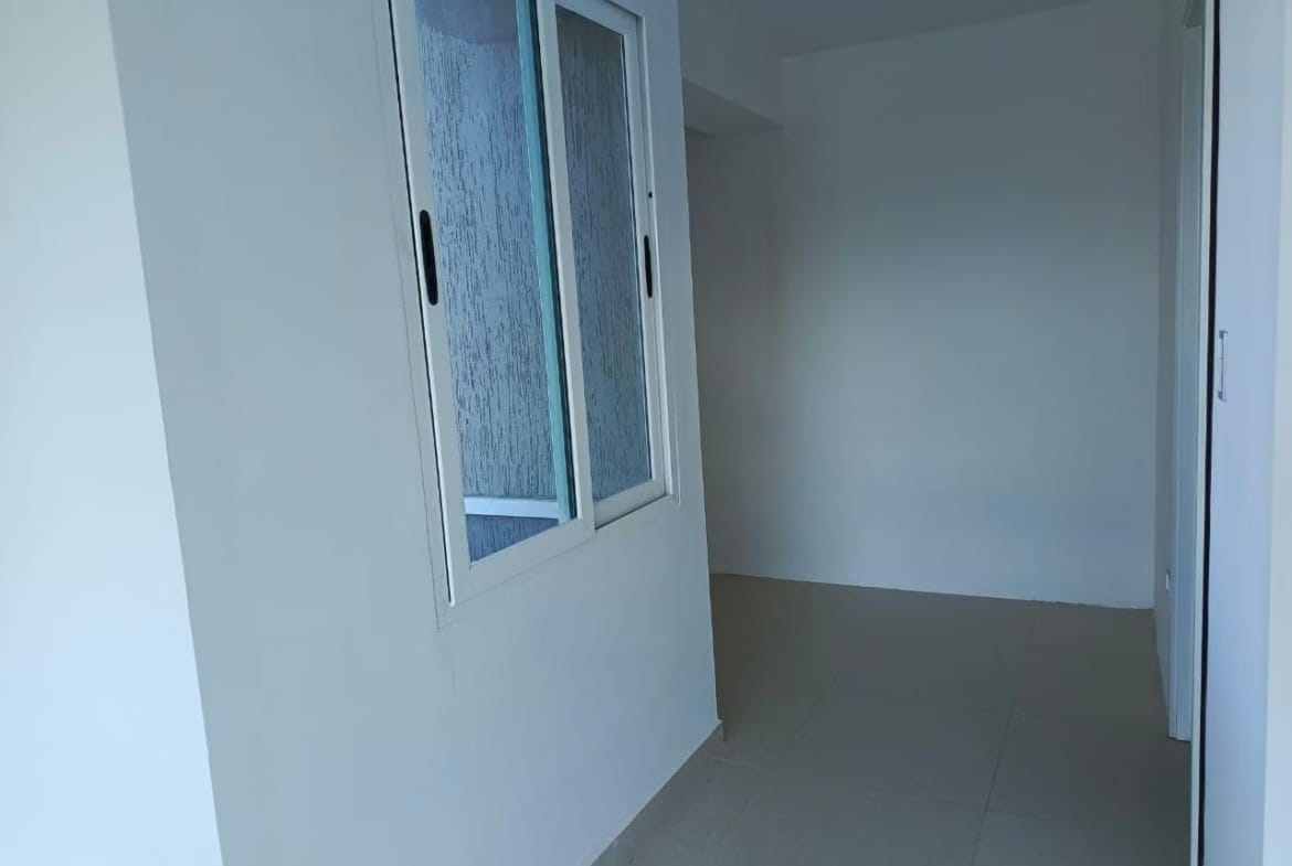 Apartamento de 85 mts en Urb. Dumar - 4