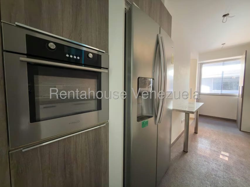 Apartamento (1 Nivel) en Venta en Los Dos Caminos, Distrito Metropolitano - 16