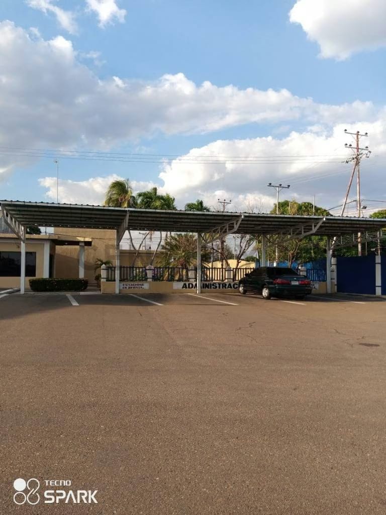 Galpón con Oficinas en sector Viento Fresco_ de la Ciudad de Anaco en Alquiler