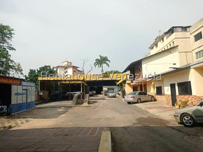 Comercial (Galpon - Deposito) en Venta en Cabriales, Carabobo - 2